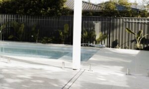 Lauxes Grate On Pool